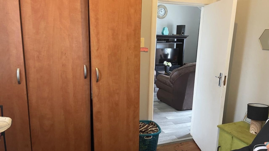 2 Bedroom Property for Sale in Forest Hill Eastern Cape
